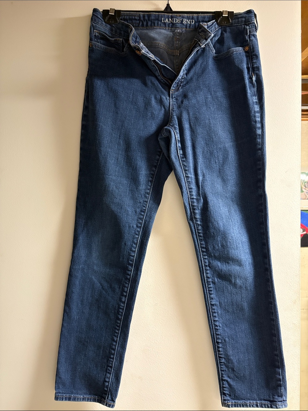 Lands' End Ladies Slim Straight Jeans in Dark Blue, size 10